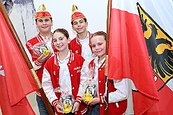 EmpfangRathaus 2025-11-07 12  Empfang im Rathaus der Stadt Duisburg - OB Sören Link empfing se. des. Tollität Kinderprinz Juls  I., Prinzessin Aileen I. Hofmarschall Sami und Patin Paula im Rathaus. Dabei durfte der Eintrag In das goldene Buch der Stadt Duisburg nicht fehlen. : DVPJ, Holger II, Kinderprinz Phil II., Prinzessin, Mia I., Prinzessin Mia I., HDK, Duisburg, Karneval, Helau, Tollität, Event, Session 2024, Session 2025, Hauptausschuss, Gemeinschaft, Hauptausschuss Karneval Duisburg, Duisburg ist echt