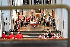 01 AuftaktNordVer 2025-11-07 06  Langer Samstag, der 8. November  - Am Samstagmorgen stand in der Abteikirche der karnevalistische Gottesdienst in Hamborm an. Mit eine kleinen Umzug ging’ s zum dortigen Rathaus. Karnevalsauftakt der Nordvereine. Am frühen Abend dann in Laar zu Rot-Goldenen KG und später zur Party zum Hoppeditzerwachen bei der KG Sonniger Süden. : DVPJ, Holger II, Kinderprinz Phil II., Prinzessin, Mia I., Prinzessin Mia I., HDK, Duisburg, Karneval, Helau, Tollität, Event, Session 2024, Session 2025, Hauptausschuss, Gemeinschaft, Hauptausschuss Karneval Duisburg, Duisburg ist echt