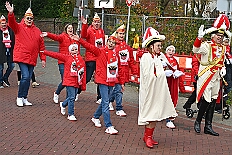 01 AuftaktNordVer 2025-11-07 17  Langer Samstag, der 8. November  - Am Samstagmorgen stand in der Abteikirche der karnevalistische Gottesdienst in Hamborm an. Mit eine kleinen Umzug ging’ s zum dortigen Rathaus. Karnevalsauftakt der Nordvereine. Am frühen Abend dann in Laar zu Rot-Goldenen KG und später zur Party zum Hoppeditzerwachen bei der KG Sonniger Süden. : DVPJ, Holger II, Kinderprinz Phil II., Prinzessin, Mia I., Prinzessin Mia I., HDK, Duisburg, Karneval, Helau, Tollität, Event, Session 2024, Session 2025, Hauptausschuss, Gemeinschaft, Hauptausschuss Karneval Duisburg, Duisburg ist echt