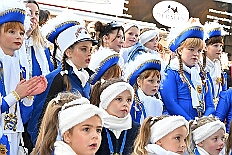 01 AuftaktNordVer 2025-11-07 43  Langer Samstag, der 8. November  - Am Samstagmorgen stand in der Abteikirche der karnevalistische Gottesdienst in Hamborm an. Mit eine kleinen Umzug ging’ s zum dortigen Rathaus. Karnevalsauftakt der Nordvereine. Am frühen Abend dann in Laar zu Rot-Goldenen KG und später zur Party zum Hoppeditzerwachen bei der KG Sonniger Süden. : DVPJ, Holger II, Kinderprinz Phil II., Prinzessin, Mia I., Prinzessin Mia I., HDK, Duisburg, Karneval, Helau, Tollität, Event, Session 2024, Session 2025, Hauptausschuss, Gemeinschaft, Hauptausschuss Karneval Duisburg, Duisburg ist echt