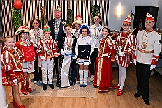 Kuerung Steinhof 2026-01-04 084  Unsere Kürung - Premiere - Im so genannten „Gürzenich“ von Duisburg, dem Steinhof in Huckingen fand am Sonntag, 4. Januar 2026, zum ersten Mal die Kürung einer Kinderprinzencrew statt. Wir sind nun als Prinz Juls I., Prinzessin Aileen I. mit Hofmarschall Sami und Pagin Paula der Stadt Duisburg 2026 inthronisiert. : DVPJ, Holger II, Kinderprinz Phil II., Prinzessin, Mia I., Prinzessin Mia I., HDK, Duisburg, Karneval, Helau, Tollität, Event, Session 2024, Session 2025, Hauptausschuss, Gemeinschaft, Hauptausschuss Karneval Duisburg, Duisburg ist echt