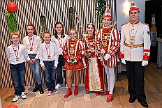 Kuerung Steinhof 2026-01-04 087  Unsere Kürung - Premiere - Im so genannten „Gürzenich“ von Duisburg, dem Steinhof in Huckingen fand am Sonntag, 4. Januar 2026, zum ersten Mal die Kürung einer Kinderprinzencrew statt. Wir sind nun als Prinz Juls I., Prinzessin Aileen I. mit Hofmarschall Sami und Pagin Paula der Stadt Duisburg 2026 inthronisiert. : DVPJ, Holger II, Kinderprinz Phil II., Prinzessin, Mia I., Prinzessin Mia I., HDK, Duisburg, Karneval, Helau, Tollität, Event, Session 2024, Session 2025, Hauptausschuss, Gemeinschaft, Hauptausschuss Karneval Duisburg, Duisburg ist echt