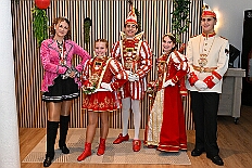 Kuerung Steinhof 2026-01-04 121  Unsere Kürung - Premiere - Im so genannten „Gürzenich“ von Duisburg, dem Steinhof in Huckingen fand am Sonntag, 4. Januar 2026, zum ersten Mal die Kürung einer Kinderprinzencrew statt. Wir sind nun als Prinz Juls I., Prinzessin Aileen I. mit Hofmarschall Sami und Pagin Paula der Stadt Duisburg 2026 inthronisiert. : DVPJ, Holger II, Kinderprinz Phil II., Prinzessin, Mia I., Prinzessin Mia I., HDK, Duisburg, Karneval, Helau, Tollität, Event, Session 2024, Session 2025, Hauptausschuss, Gemeinschaft, Hauptausschuss Karneval Duisburg, Duisburg ist echt