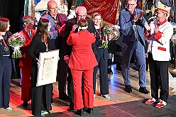 Kuer Toni I 2026-01-10 15  Galaabend zur Prinzenkürung - Samstag der 10. Januar 2026, ein ein stimmungsvoller Abend umringt die Kürung se. Tollität Prinz Toni I. in der restlos ausverkauften Mercatorhalle. Nach dem Einmarsch der Standarten und der Begrüßung vom HDK Präsidenten „Michel“ Jansen zeigten wir unser komplettes Programm den 1000 Gästen. : DVPJ, no.6207 Press D, Toni I, Kinderprinz Juls I., Juls I., Prinzessin, Aileen I., Prinzessin Aileen I., HDK, Duisburg, Karneval, Helau, Tollität, Event, Session 2025, Session 2026, Hauptausschuss, Gemeinschaft, Hauptausschuss Karneval Duisburg, Duisburg ist echt