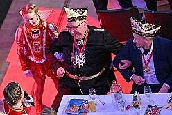 Kuer Toni I 2026-01-10 33  Galaabend zur Prinzenkürung - Samstag der 10. Januar 2026, ein ein stimmungsvoller Abend umringt die Kürung se. Tollität Prinz Toni I. in der restlos ausverkauften Mercatorhalle. Nach dem Einmarsch der Standarten und der Begrüßung vom HDK Präsidenten „Michel“ Jansen zeigten wir unser komplettes Programm den 1000 Gästen. : DVPJ, no.6207 Press D, Toni I, Kinderprinz Juls I., Juls I., Prinzessin, Aileen I., Prinzessin Aileen I., HDK, Duisburg, Karneval, Helau, Tollität, Event, Session 2025, Session 2026, Hauptausschuss, Gemeinschaft, Hauptausschuss Karneval Duisburg, Duisburg ist echt