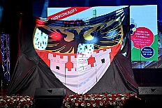 Empfang Toni I 2026-01-11 58  Empfang se. Tollität Prinz Toni I. - IEmpfang se. Tollität Prinz Toni I.
Im Steinhof in Huckingen bat traditionsgemäß einen Tag nach seiner Ernennung zum Prinz Karneval der Stadt Duisburg, Toni I. zum Empfang. Nicht nur Family and Friends und der HDK-Förderkreis kamen zum Gratulieren, sondern  Bastian I. und Steffen I. des KGK aus Moers. Ein buntes Rahmenprogramm, u. a. gestaltet von Duisburger Garde- und Showtänzen, rundeten den Abend ab. : DVPJ, no.6207 Press D, Toni I, Kinderprinz Juls I., Juls I., Prinzessin, Aileen I., Prinzessin Aileen I., HDK, Duisburg, Karneval, Helau, Tollität, Event, Session 2025, Session 2026, Hauptausschuss, Gemeinschaft, Hauptausschuss Karneval Duisburg, Duisburg ist echt