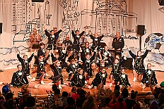 01 Damens AMaB 2026- 02-02 06  Sonntags Tour, 1. Februar - Am Sonntagvormittag, Damensitzung, war unser 1. Heimspiel bei den » Blauen Jungs « in der Aula vom Reinhard-und-Max-Mannesmann-Gymnasium. Danach in die 5. Etage vom IntercityHotel, 77 Jahre Rote Funken werden dort gefeiert. Später und der Gnadenkirche in Neumühl feierten die Senioren Karneval. Weiter ging es dann in der Rheinhausenhalle mit der Damensitzung von Rot-Weiß. Im Steinhof stand dann die Kindersitzung von den Musketieren auf dem Programm. Zum späten Nachmittag ging es dann etwas kleiner zu, Tanztee der SPD Großenbaum/Rahm im Coupe 1900. : DVPJ, Toni I, Kinderprinz Juls I., Juls I., Prinzessin, Aileen I., Prinzessin Aileen I., HDK, Duisburg, Karneval, Helau, Tollität, Event, Session 2025, Session 2026, Hauptausschuss, Gemeinschaft, Hauptausschuss Karneval Duisburg, Duisburg ist echt