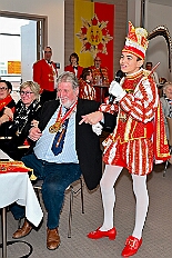 02 77Jahre RoteFunken 2026- 02-02 08  Sonntags Tour, 1. Februar - Am Sonntagvormittag, Damensitzung, war unser 1. Heimspiel bei den » Blauen Jungs « in der Aula vom Reinhard-und-Max-Mannesmann-Gymnasium. Danach in die 5. Etage vom IntercityHotel, 77 Jahre Rote Funken werden dort gefeiert. Später und der Gnadenkirche in Neumühl feierten die Senioren Karneval. Weiter ging es dann in der Rheinhausenhalle mit der Damensitzung von Rot-Weiß. Im Steinhof stand dann die Kindersitzung von den Musketieren auf dem Programm. Zum späten Nachmittag ging es dann etwas kleiner zu, Tanztee der SPD Großenbaum/Rahm im Coupe 1900. : DVPJ, Toni I, Kinderprinz Juls I., Juls I., Prinzessin, Aileen I., Prinzessin Aileen I., HDK, Duisburg, Karneval, Helau, Tollität, Event, Session 2025, Session 2026, Hauptausschuss, Gemeinschaft, Hauptausschuss Karneval Duisburg, Duisburg ist echt