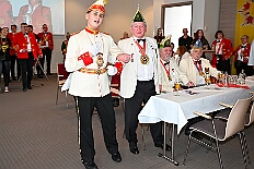 02 77Jahre RoteFunken 2026- 02-02 09  Sonntags Tour, 1. Februar - Am Sonntagvormittag, Damensitzung, war unser 1. Heimspiel bei den » Blauen Jungs « in der Aula vom Reinhard-und-Max-Mannesmann-Gymnasium. Danach in die 5. Etage vom IntercityHotel, 77 Jahre Rote Funken werden dort gefeiert. Später und der Gnadenkirche in Neumühl feierten die Senioren Karneval. Weiter ging es dann in der Rheinhausenhalle mit der Damensitzung von Rot-Weiß. Im Steinhof stand dann die Kindersitzung von den Musketieren auf dem Programm. Zum späten Nachmittag ging es dann etwas kleiner zu, Tanztee der SPD Großenbaum/Rahm im Coupe 1900. : DVPJ, Toni I, Kinderprinz Juls I., Juls I., Prinzessin, Aileen I., Prinzessin Aileen I., HDK, Duisburg, Karneval, Helau, Tollität, Event, Session 2025, Session 2026, Hauptausschuss, Gemeinschaft, Hauptausschuss Karneval Duisburg, Duisburg ist echt