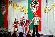 05 Buergergala 2026-02-07 07  Samstags Tour, 7. Februar - Mittags begann unsere Tour, insgesamt 7 Auftritte, im Hewag Seniorenstift an der Karl-Jarres-Straße. Es folgte dann im Karl Martin Haus bei den Jungschützen, begleitet von unserer Minigarde, der nächste Termin. Nach sportlichen Stop dann beim OSC in Rheinhausen ging es zur Mädchensitzung von Rot-Weiß Hamborn-Marxloh. Von dort in die City, einmal zur die Galasitzung der Bürgergarde im WYNDHAM Hotel und dann die Damensitzung vom Sonnigen Süden. Zum Schluss war dann noch das Kostümfest der „Hippen“ in Großenbaum.