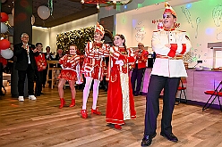 Prinzenem Intercity 2026- 02-10 15  Mal nicht wie immer - Eigentlich ist es Tradition der Roten Funken zu ihrem Prinzenempfang am Mittwoch vor Altweiber zu bitten. Dieses Jahr wurden im IntercityHotel die Tollitätten unvermeidbar einen Tag vorher : DVPJ, Toni I, Kinderprinz Juls I., Juls I., Prinzessin, Aileen I., Prinzessin Aileen I., HDK, Duisburg, Karneval, Helau, Tollität, Event, Session 2025, Session 2026, Hauptausschuss, Gemeinschaft, Hauptausschuss Karneval Duisburg, Duisburg ist echt