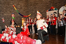 02 EmpfangRathaus 2026- 02-11 10  Mittwochs Tour, 11. Februar - Um 10 Uhr ging es an diesem Tag auf Karnevalsfeier der GGS Tonstraße für uns los. Danach waren dann 2 Termine mit Prinz Toni zusammen, einmal der Rathausempfang in Rheinhausen und das Wiegen bei der DEKRA. Am Nachmittag standen 3 Seniorenkarnevaslfeiern an, bei Casa Mia in Röttgersbach und den Hewag-Zentren Hufstraße und Brauerstraße. Nach dem Kurzbesuch bei den Lebensräumen Duisburg ging es in den Steinhof zum Abend für den Bürger des Jahres. : DVPJ, Toni I, Kinderprinz Juls I., Juls I., Prinzessin, Aileen I., Prinzessin Aileen I., HDK, Duisburg, Karneval, Helau, Tollität, Event, Session 2025, Session 2026, Hauptausschuss, Gemeinschaft, Hauptausschuss Karneval Duisburg, Duisburg ist echt