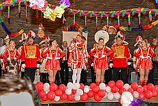 02 EmpfangRathaus 2026- 02-11 15  Mittwochs Tour, 11. Februar - Um 10 Uhr ging es an diesem Tag auf Karnevalsfeier der GGS Tonstraße für uns los. Danach waren dann 2 Termine mit Prinz Toni zusammen, einmal der Rathausempfang in Rheinhausen und das Wiegen bei der DEKRA. Am Nachmittag standen 3 Seniorenkarnevaslfeiern an, bei Casa Mia in Röttgersbach und den Hewag-Zentren Hufstraße und Brauerstraße. Nach dem Kurzbesuch bei den Lebensräumen Duisburg ging es in den Steinhof zum Abend für den Bürger des Jahres. : DVPJ, Toni I, Kinderprinz Juls I., Juls I., Prinzessin, Aileen I., Prinzessin Aileen I., HDK, Duisburg, Karneval, Helau, Tollität, Event, Session 2025, Session 2026, Hauptausschuss, Gemeinschaft, Hauptausschuss Karneval Duisburg, Duisburg ist echt