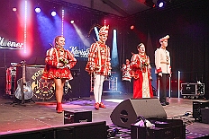 04 Heerlager 2026- 02-16 03  KG Rot-Gold Laar im Ewaldi-Haus - Die KG Rot-Gold Laar hatte am 6. Mai zum Frühlingsfest eingeladen. Wir als designierte Kinderprinzencrew 2027 sind gern der Einladung gefolgt. Nach Leckereien vom Grill, sowie Kaffee und Kuchen startete  ab ca. 19 Uhr die Frühlingsparty. : DVPJ, Toni I, Kinderprinz Juls I., Juls I., Prinzessin, Aileen I., Prinzessin Aileen I., HDK, Duisburg, Karneval, Helau, Tollität, Event, Session 2025, Session 2026, Hauptausschuss, Gemeinschaft, Hauptausschuss Karneval Duisburg, Duisburg ist echt