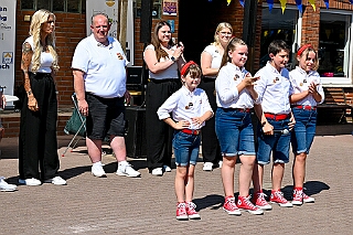 Sommerf KG Baerl 2026- 07-11 11  Blau-Gelbes Sommerfest - Im äußersten Nordwesten, rund 17 Kilometer von der City entfernt, in Baerl feierte die 1. KG Baerl Blau-Gelb e.V. bei strahlendem Sonnenschein auf dem Gelände des TUS Baerl ihr Sommerfest. : DVPJ, Oliver I, Kinderprinz Niklas I., Niklas I., Prinzessin, Greta I., Prinzessin Greta I., HDK, Duisburg, Karneval, Helau, Tollität, Event, Session 2026, Session 2027, Hauptausschuss, Gemeinschaft, Hauptausschuss Karneval Duisburg, Duisburg ist echt