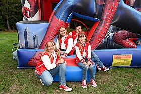 Sommerf Schottenzunft 2026- 09-12 04  Noch einmal Sommerfest - Der Herbst klopft schon an der Tür, aber die Duisburger Schottenzunft hatte am Samstag, 12. September, zu ihrem Sommerfest 2026 auf dem Gelände des ETUS Bissingheim geladen. :: Fotos: Michael Söhring : DVPJ, Oliver I, Kinderprinz Niklas I., Niklas I., Prinzessin, Greta I., Prinzessin Greta I., HDK, Duisburg, Karneval, Helau, Tollität, Event, Session 2026, Session 2027, Hauptausschuss, Gemeinschaft, Hauptausschuss Karneval Duisburg, Duisburg ist echt